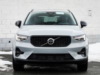 2026 Volvo XC40 Plus (Dark Theme)-4