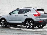 2026 Volvo XC40 Plus (Dark Theme)-6