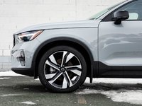 2026 Volvo XC40 Plus (Dark Theme)-1