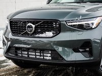 2026 Volvo XC40 Plus (Dark Theme)-3