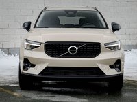 2026 Volvo XC40 Plus (Dark Theme)-4