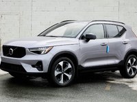 2026 Volvo XC40 Core (Dark Theme)-5