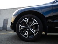 2022 Volvo XC60 Momentum-1