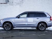 2026 Volvo XC90 Plug-in hybrid Ultra 7-Seater (Dark Theme)-0