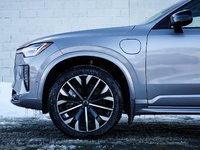 2026 Volvo XC90 Plug-in hybrid Ultra 7-Seater (Dark Theme)-1