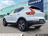 2024 Volvo XC40 UNKNOWN-3