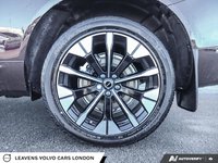 2026 Volvo XC60 PLUG-IN HYBRID PLUS DARK THEME-5