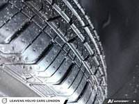 2026 Volvo XC60 PLUG-IN HYBRID PLUS DARK THEME-6