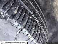 2022 Volvo XC60 MOMENTUM-6