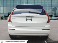 2022 Volvo XC90 MOMENTUM-4