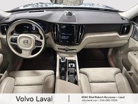 Volvo XC60 Recharge Ultimate Dark Theme 2023-6