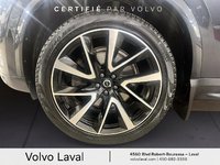 2022 Volvo XC90 Momentum-3