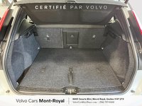 Volvo XC40 R-Design 2022-4