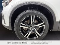 Volvo XC40 Plus Bright Theme 2023-5