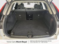 2023 Volvo XC60 Plus Dark Theme-4