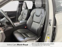 2023 Volvo XC60 Plus Dark Theme-6