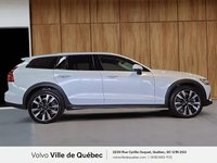 2023 Volvo V60 CC Plus-4