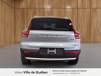 Volvo XC40 Plus B5 2023-5
