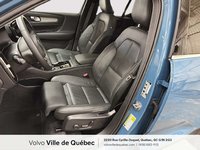 Volvo XC40 B5 - Plus 2025-1