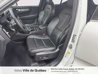 2025 Volvo XC40 B5 - Core-1