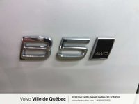 2025 Volvo XC40 B5 - Core-7