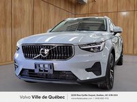2025 Volvo XC40 B5 - Core-0