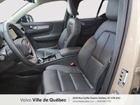 2025 Volvo XC40 B5 - Plus-1