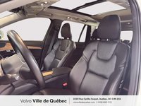 Volvo XC90 Momentum 2022-1