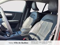 2020 Volvo XC40 Momentum-7