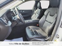 Volvo XC60 Momentum 2021-4