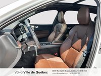 2023 Volvo XC60 Plus Dark Theme-7