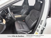 Volvo XC60 Plus Dark Theme 2026-1