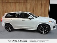 2022 Volvo XC90 Momentum-2