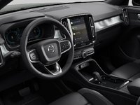 2025 Volvo EX40 Plus-7