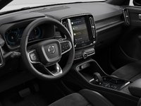 Volvo XC40 Plus Dark Theme 2025-7