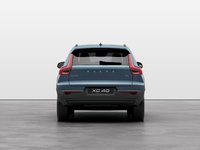 Volvo XC40 Plus Dark Theme 2025-3