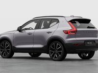 Volvo XC40 Plus Dark Theme 2026-1