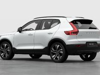 2026 Volvo XC40 Plus Dark Theme-1