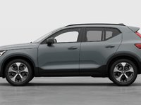 Volvo XC40 Plus Dark Theme 2026-7
