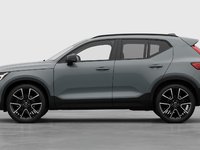 Volvo XC40 Plus Dark Theme 2026-7