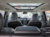 2020 Volvo XC40 MOMENTUM-6