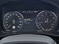 2020 Volvo XC40 MOMENTUM-1