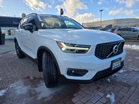 2022 Volvo XC40 R-DESIGN-5