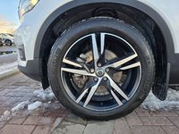 2022 Volvo XC40 R-DESIGN-7