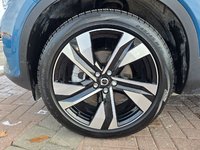 2025 Volvo XC40 PLUS DARK THEME-7