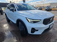 2025 Volvo XC40 PLUS DARK THEME-5