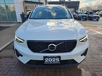2025 Volvo XC40 PLUS DARK THEME-3