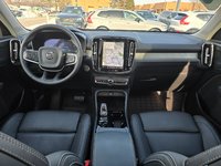 2025 Volvo XC40 PLUS DARK THEME-4