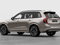 2026 Volvo XC90 Plug-In Hybrid Ultra Dark Theme-1