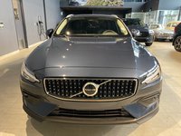 2025 Volvo V60 Cross Country B5 AWD Core-7